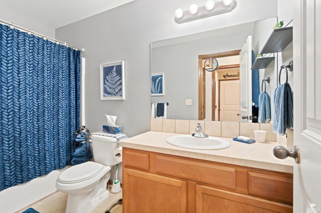732 Fossilridge Circle, Manhattan, KS 66503
