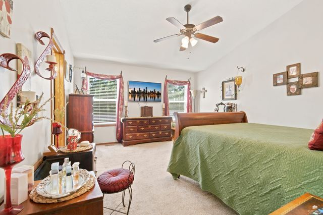 732 Fossilridge Circle, Manhattan, KS 66503