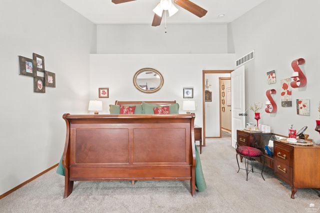 732 Fossilridge Circle, Manhattan, KS 66503