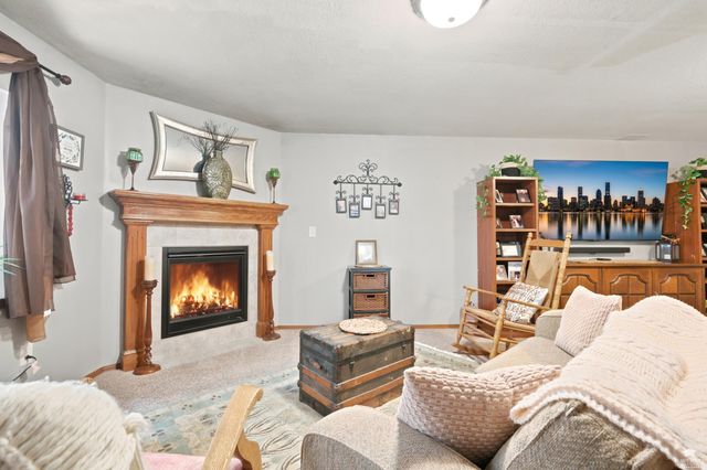 732 Fossilridge Circle, Manhattan, KS 66503