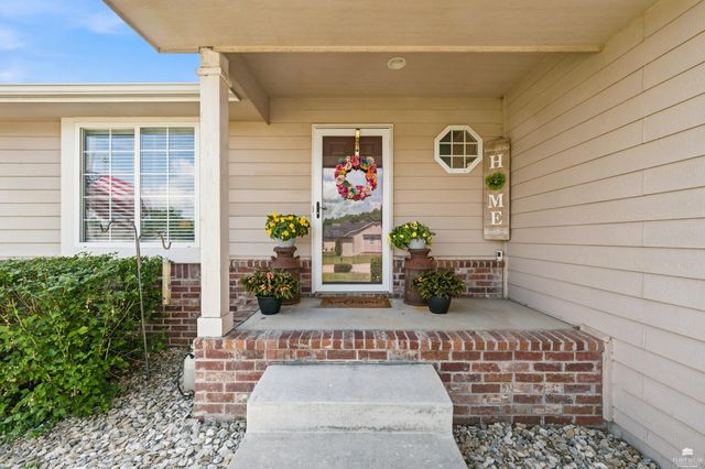 732 Fossilridge Circle, Manhattan, KS 66503