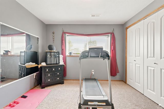 732 Fossilridge Circle, Manhattan, KS 66503