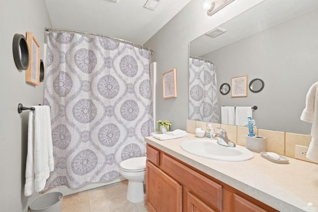 732 Fossilridge Circle, Manhattan, KS 66503