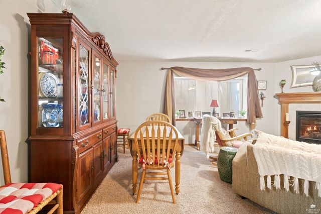 732 Fossilridge Circle, Manhattan, KS 66503