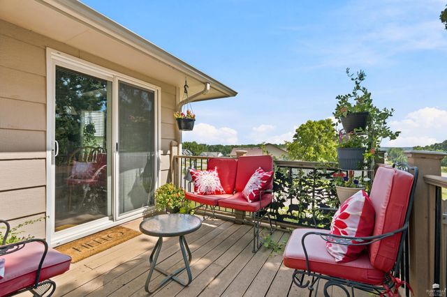 732 Fossilridge Circle, Manhattan, KS 66503