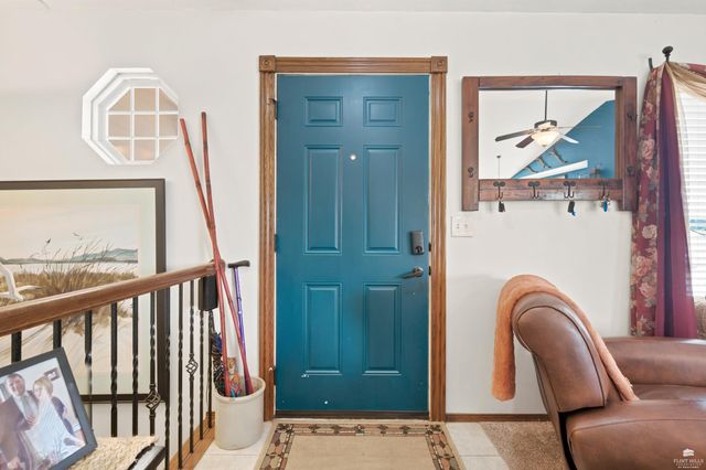 732 Fossilridge Circle, Manhattan, KS 66503