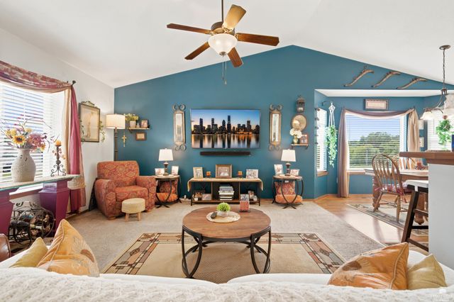 732 Fossilridge Circle, Manhattan, KS 66503
