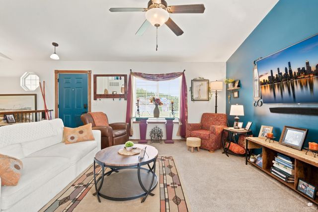 732 Fossilridge Circle, Manhattan, KS 66503