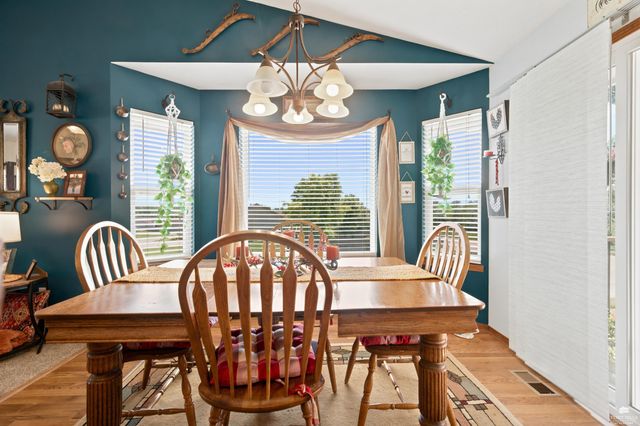 732 Fossilridge Circle, Manhattan, KS 66503