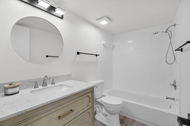 2517 S 17th Street 102, Fort Pierce, FL 34982
