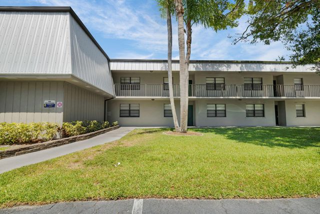 2517 S 17th Street 102, Fort Pierce, FL 34982