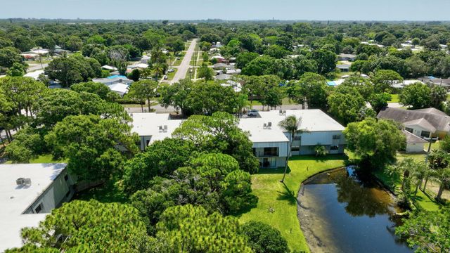 2517 S 17th Street 102, Fort Pierce, FL 34982