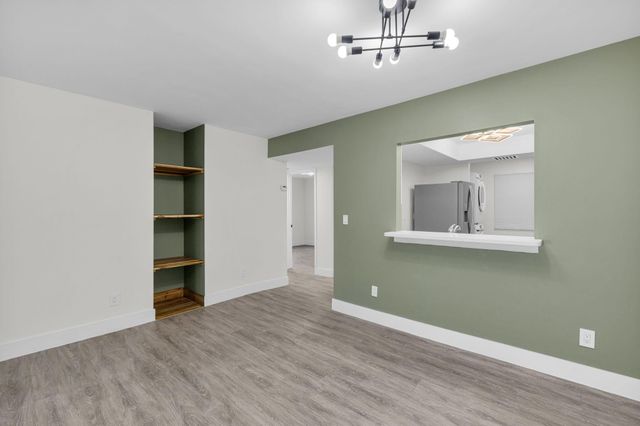 2517 S 17th Street 102, Fort Pierce, FL 34982