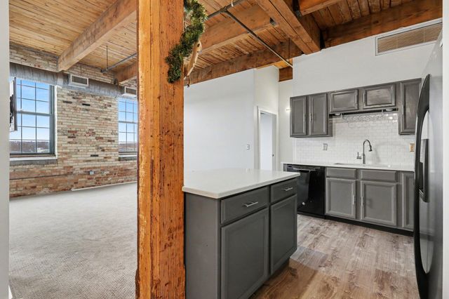 940 Monroe Avenue NW 341, Grand Rapids, MI 49503