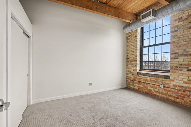 940 Monroe Avenue NW 341, Grand Rapids, MI 49503