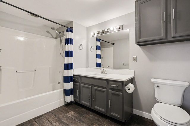 940 Monroe Avenue NW 341, Grand Rapids, MI 49503