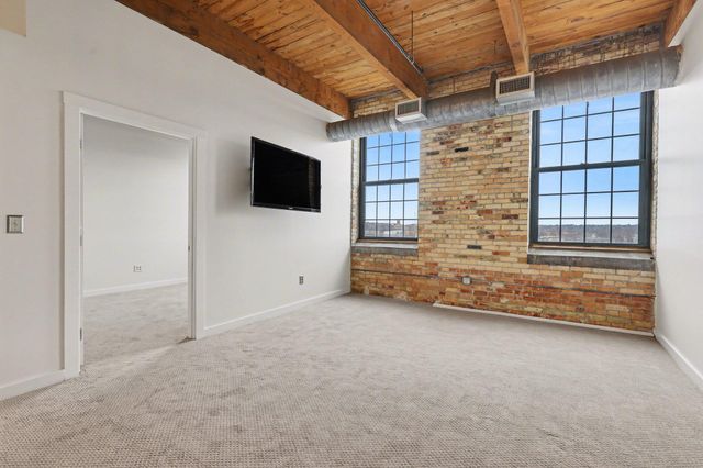 940 Monroe Avenue NW 341, Grand Rapids, MI 49503