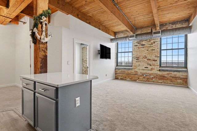 940 Monroe Avenue NW 341, Grand Rapids, MI 49503