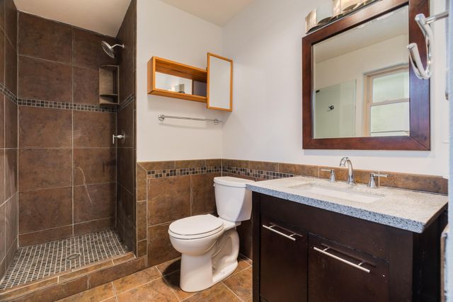 7212 CARRIVEAU Avenue NE, Albuquerque, NM 87110