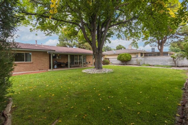 7212 CARRIVEAU Avenue NE, Albuquerque, NM 87110