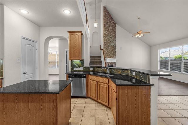 1725 Birds Eye Road, Fort Worth, TX 76177