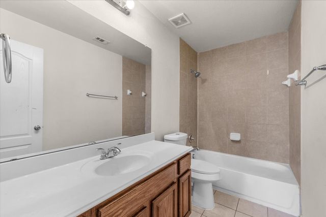 1725 Birds Eye Road, Fort Worth, TX 76177