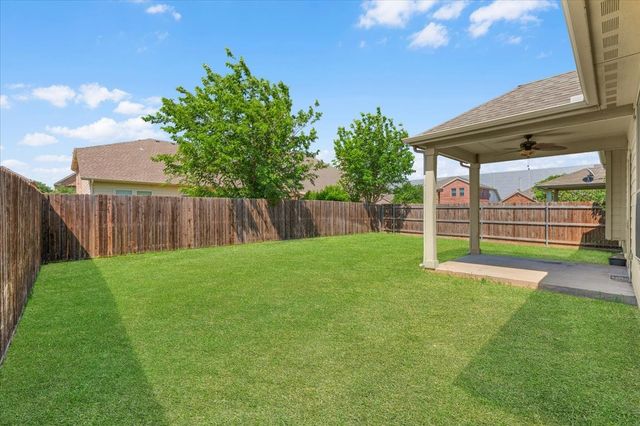 1725 Birds Eye Road, Fort Worth, TX 76177