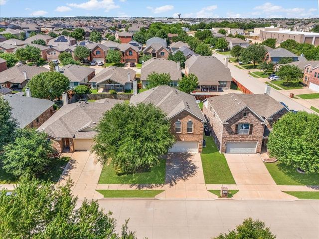 1725 Birds Eye Road, Fort Worth, TX 76177