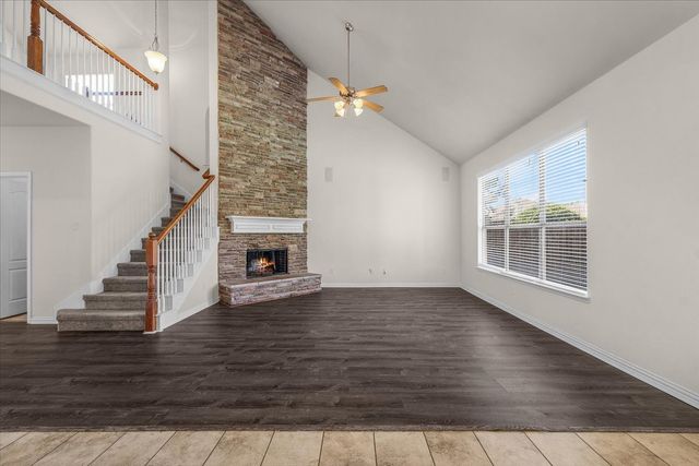 1725 Birds Eye Road, Fort Worth, TX 76177