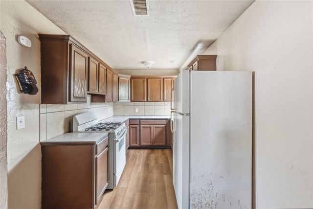 5952 E Marshall Place, Tulsa, OK 74115