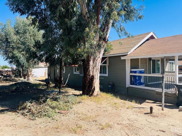 104 Pico Street, Taft, CA 93268