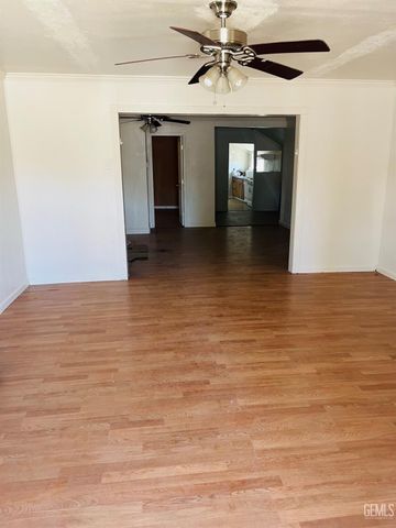 104 Pico Street, Taft, CA 93268