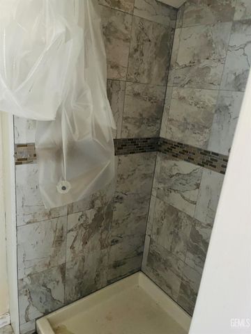 104 Pico Street, Taft, CA 93268