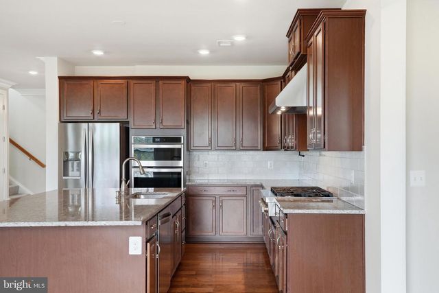 43020 CATTAIL MARSH PL, Leesburg, VA 20175