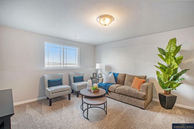 8017 N 113 Street, Omaha, NE 68142