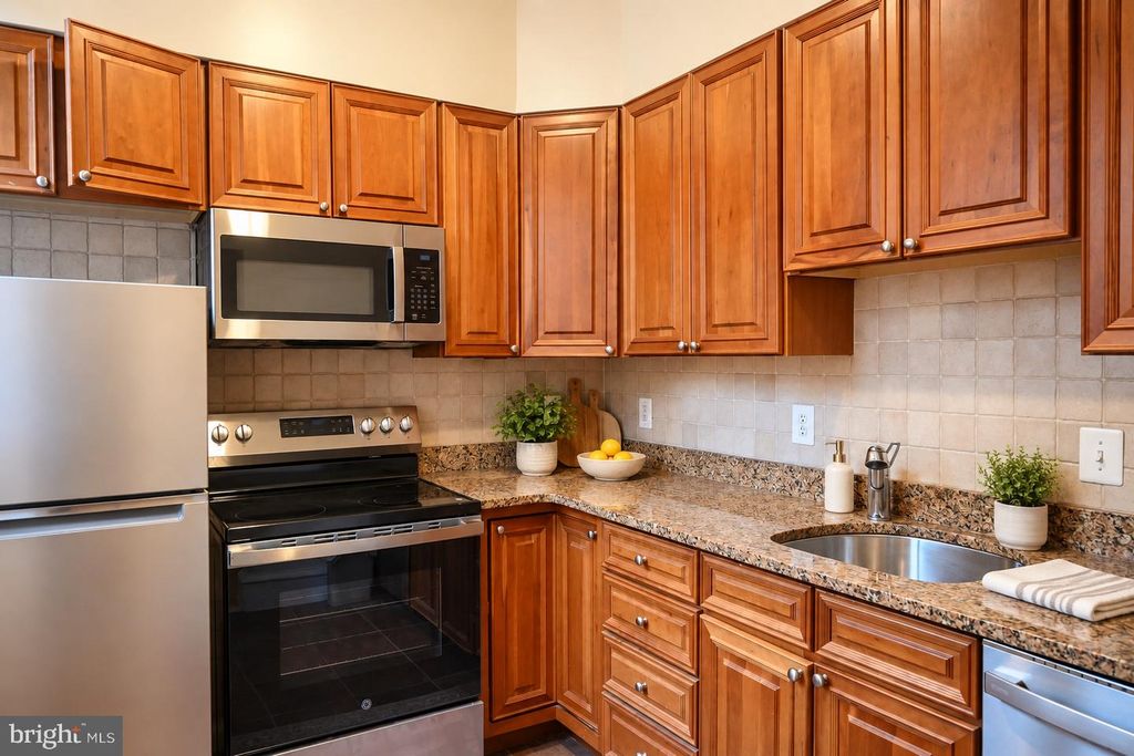 250 S 13TH ST #3G, PHILADELPHIA, PA 19107 — photo 4