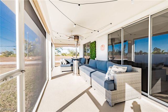 1910 NW 1st PL, Cape Coral, FL 33993