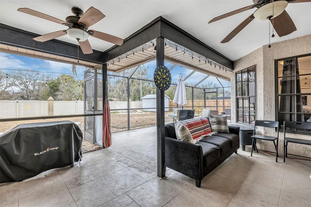 Image 31 of property listing at 1548 BOWMANS TRAIL, Lakeland, FL 33809