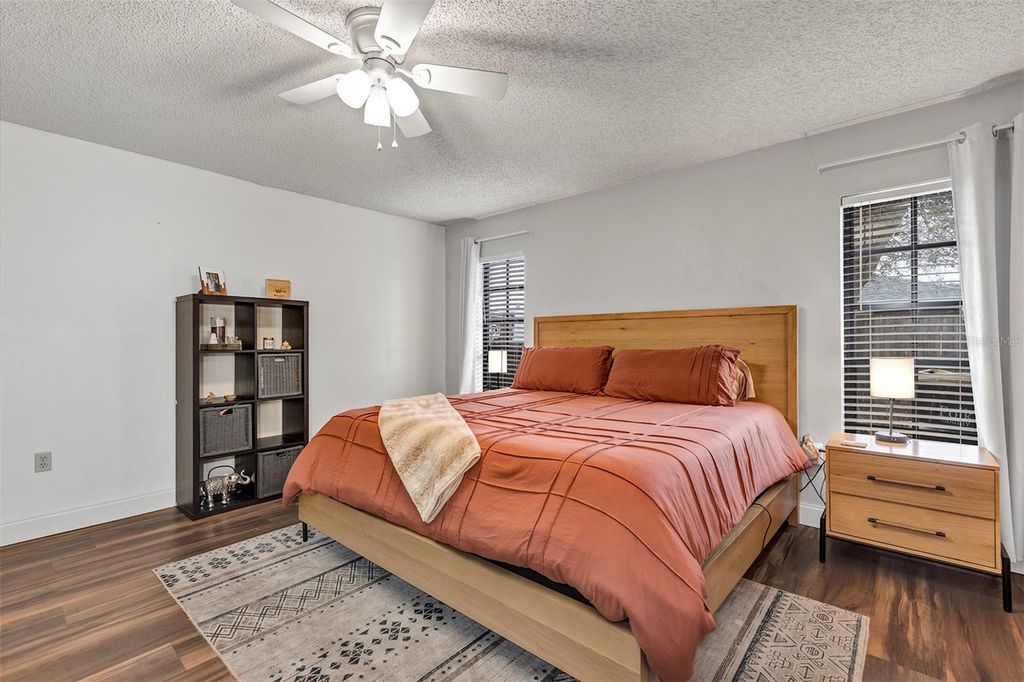 Image 10 of property listing at 1548 BOWMANS TRAIL, Lakeland, FL 33809