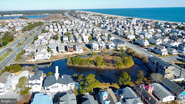 2 CONNOR LN, Bethany Beach, DE 19930
