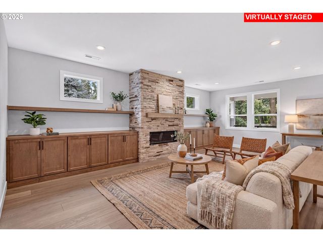 10711 Se 13TH Cir, Vancouver, WA 98664