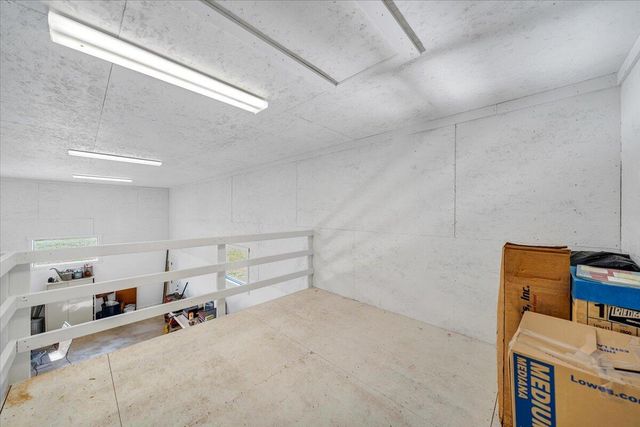 373 Richardson DR, Roanoke, VA 24019