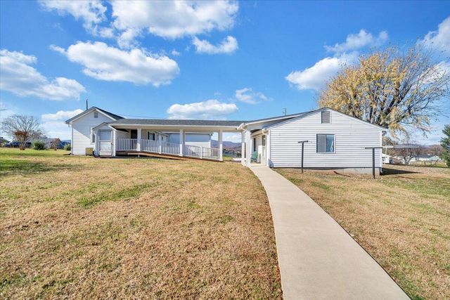 373 Richardson DR, Roanoke, VA 24019