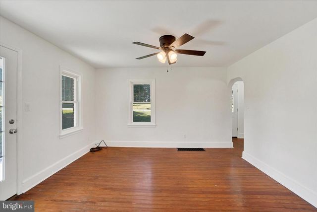 1527 MAIN ST, New Park, PA 17352