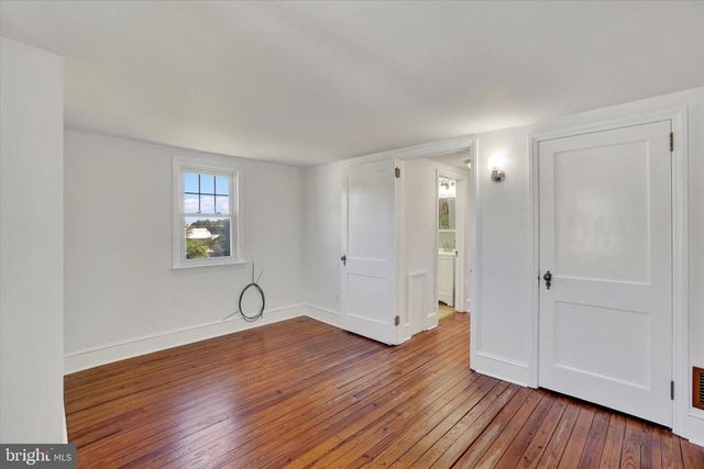 1527 MAIN ST, New Park, PA 17352