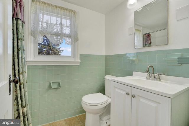 1527 MAIN ST, New Park, PA 17352