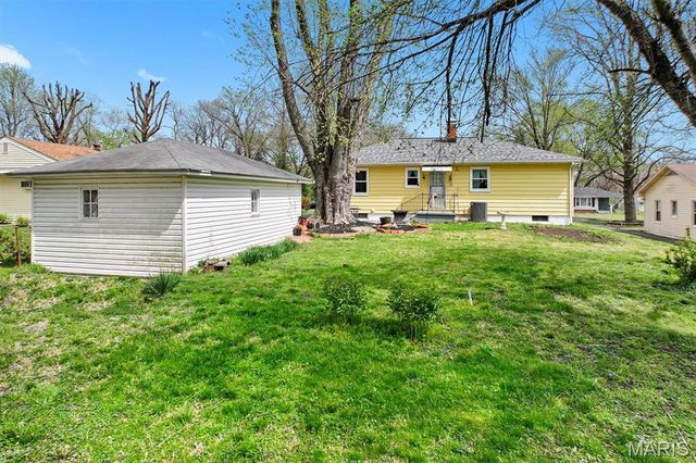 912 Dina Avenue, Collinsville, IL 62234