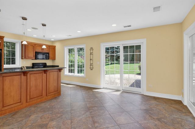 715 Marston Avenue, Glen Ellyn, IL 60137