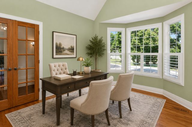 715 Marston Avenue, Glen Ellyn, IL 60137