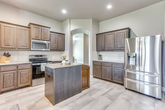 1140 Indigo Lane, Burleson, TX 76058